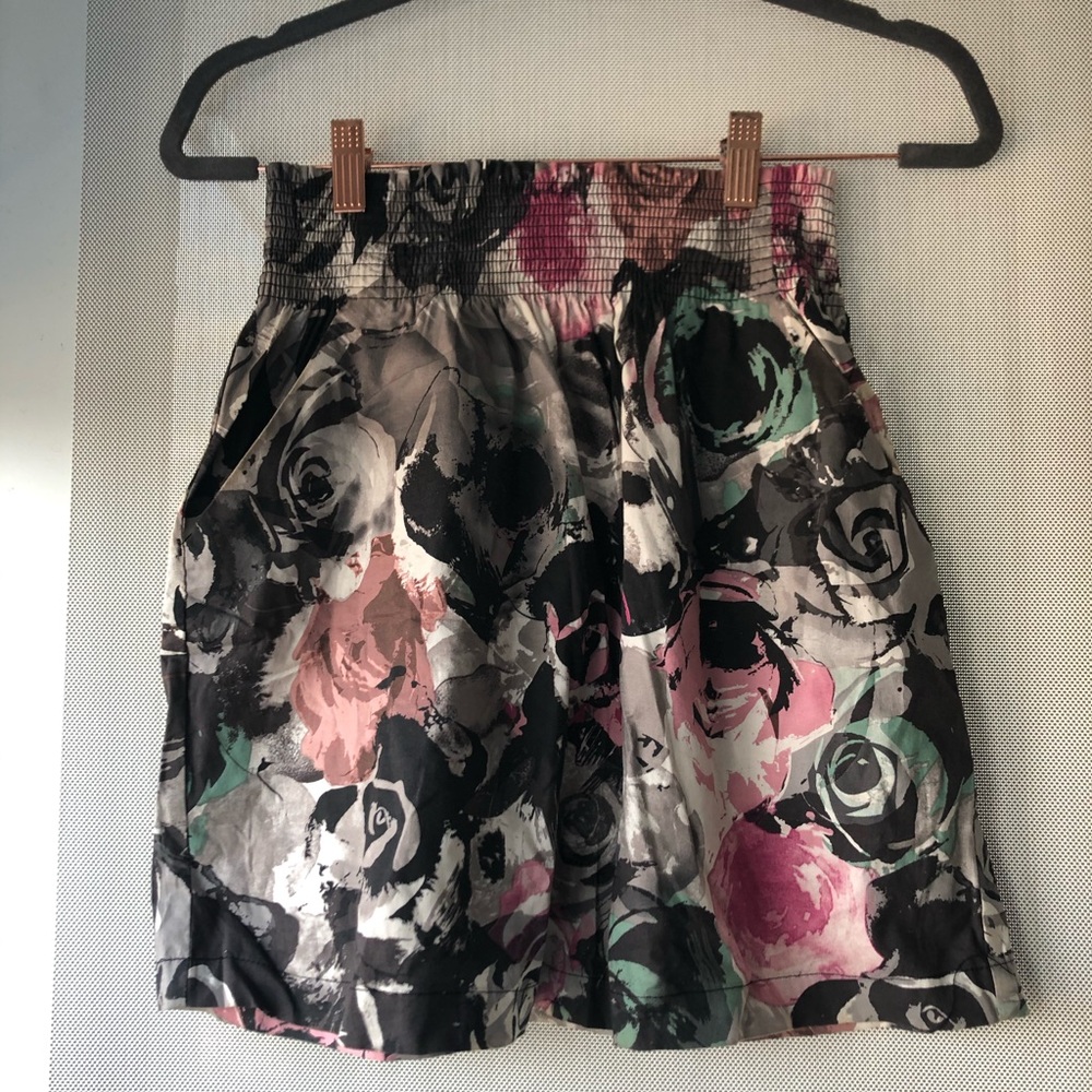 Floral summer skirt - with pockets!